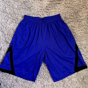 Jordan basketball shorts w/pockets